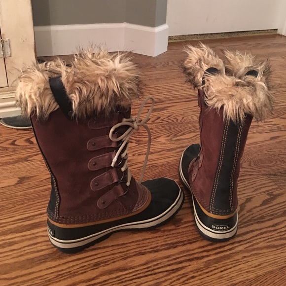 SOLD!!!!Sorel Joan of Arctic Boots - Picture 2 of 4
