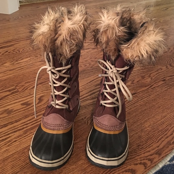 SOLD!!!!Sorel Joan of Arctic Boots - Picture 4 of 4