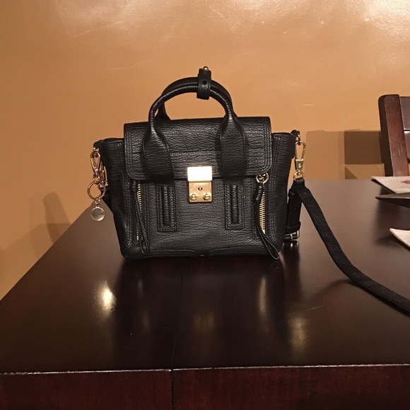Black handbag - Picture 3 of 3