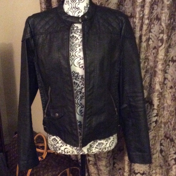 Bernardo Jackets & Blazers - 🌼LAST🌼 Black Boomer Jacket