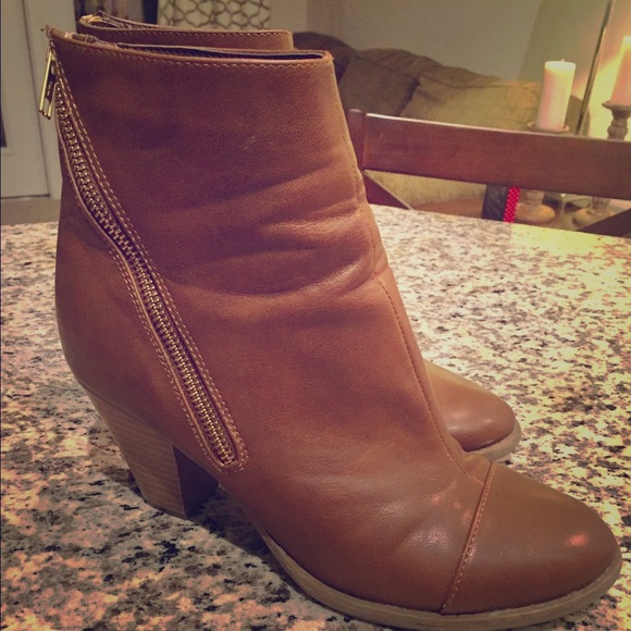 New Directions Brown Booties, Size 7.5