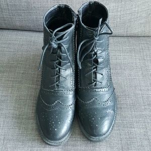 Black Fem Side Zip Boot