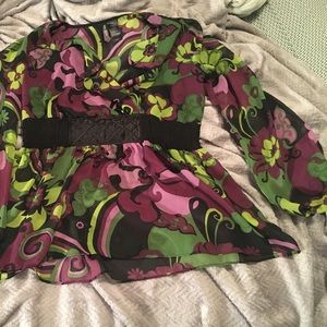 Beautiful empire waist top with ruffle puff sleeve