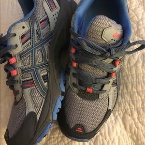 Asics running/walking shoes
