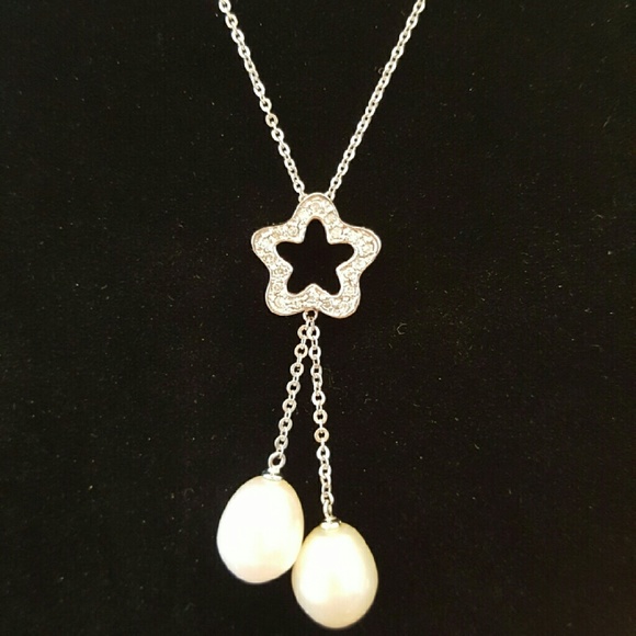 14K White Gold Star Necklace with Pearls
