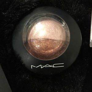 Mac mineralize eye shadow in Spiced Metal