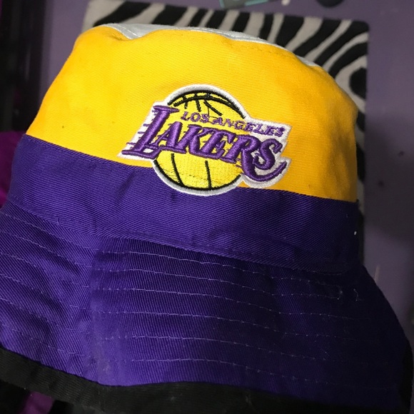 LAKERS BUCKET HAT