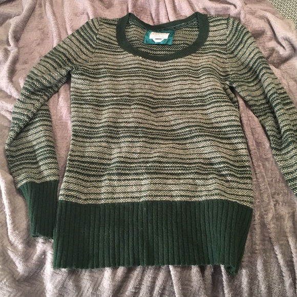 Perfect green and white sweater