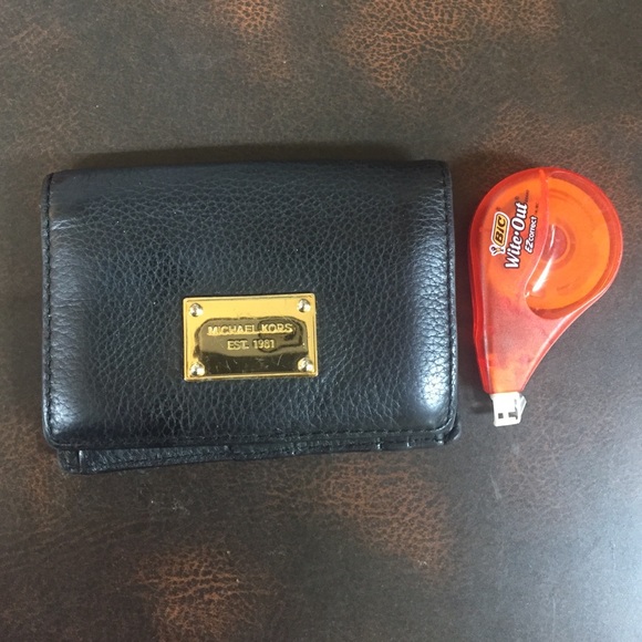 Black Michael Kors Bifold