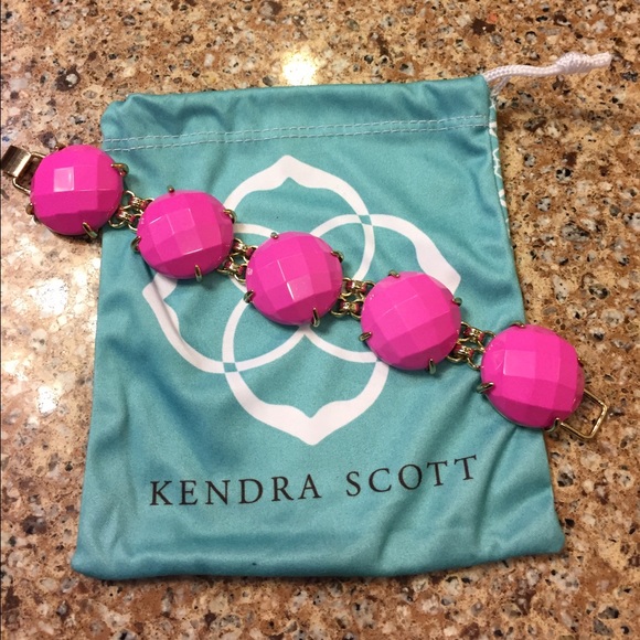 Kendra Scott Cassie Bracelet in hot pink