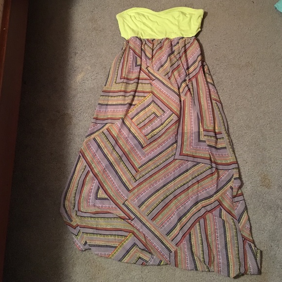 Strapless Dress With Green Top and Pattern Bottom - Picture 1 of 1