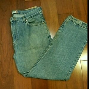 Men Levi Regular Fit Jean with stain