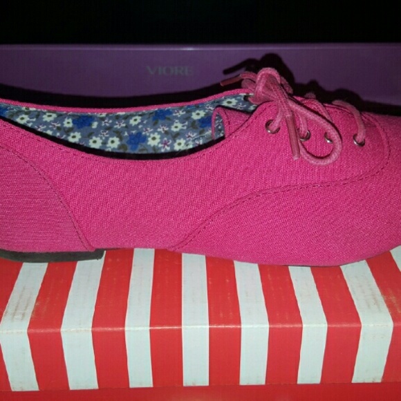 Lace up flats