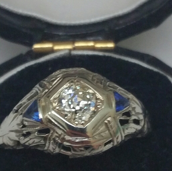 Antique 18k White gold .61ct Diamond Sapphire Ring - Picture 5 of 8