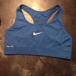 Nike Sports Bra (MED)