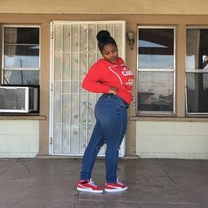 Meet your Posher, Rhamani