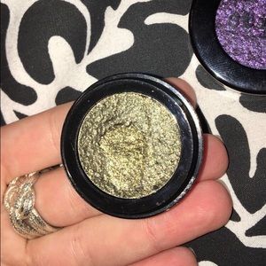 Stila metallic black gold eye liner!
