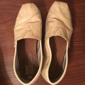 Toms that need love!