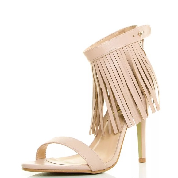 HP🎉3/15/17 👠Stiletto fringe sandals - Picture 4 of 4