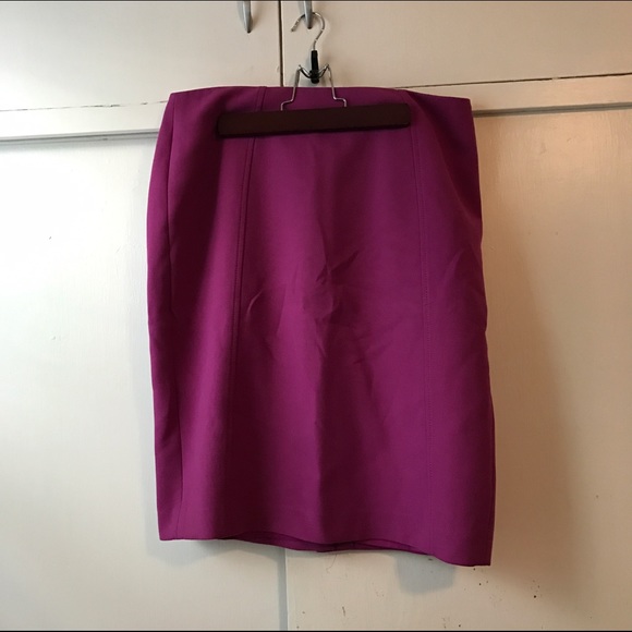 Halogen skirt size 8