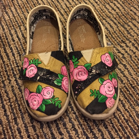 Toms