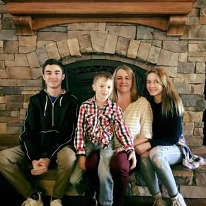 Meet your Posher, Daniele