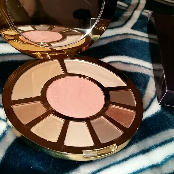 Tarte Showstopper Palette