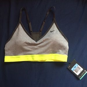 BRAND NEW Nike Bra