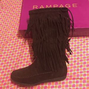 Brand new Rampage fringe boots💥