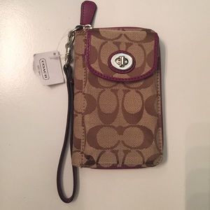 Coach Park Signature Universal Zip Wallet