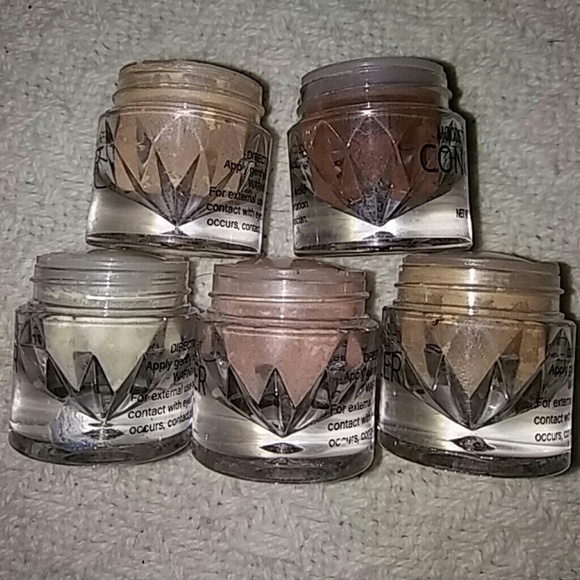 Younique concealer