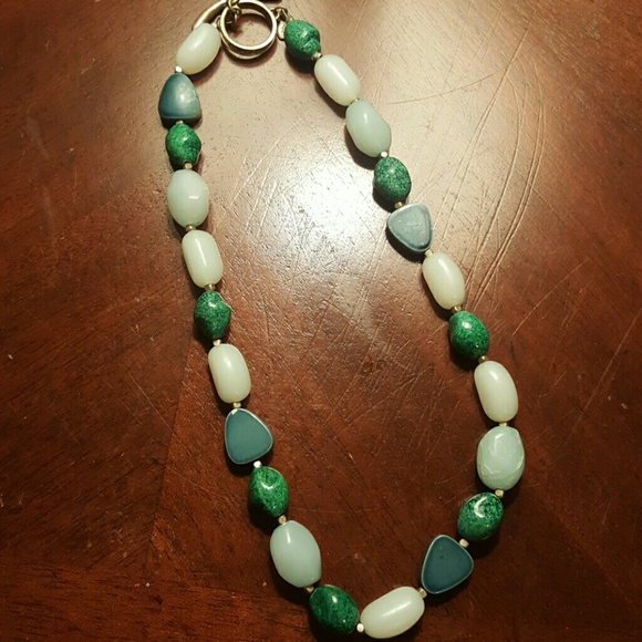 Beaded necklace