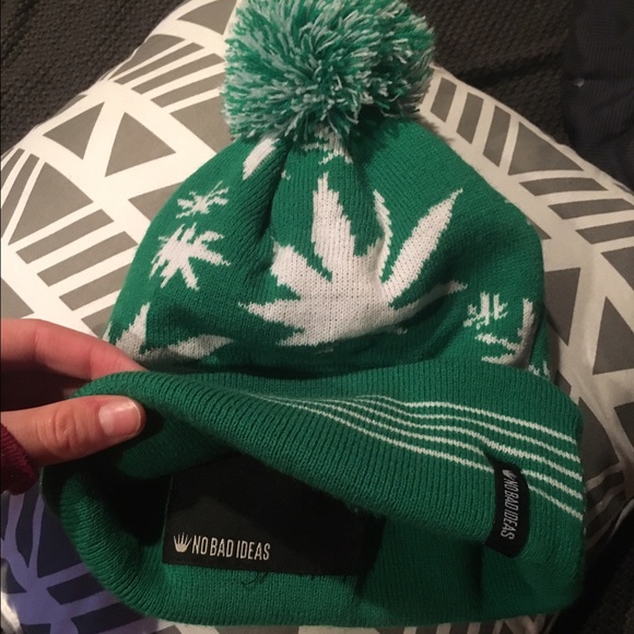 Marijuana beanie "Hide your stash". No Bad Ideas.