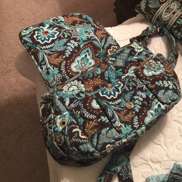 Vera Bradley Crossbody Bag 💚 with dust bag too! - Picture 3 of 6