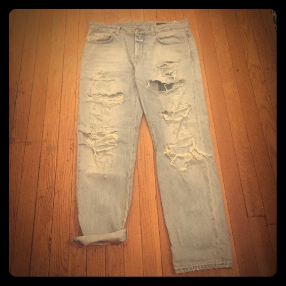 Mid-High Rise, Light Wash Ripped Jean
