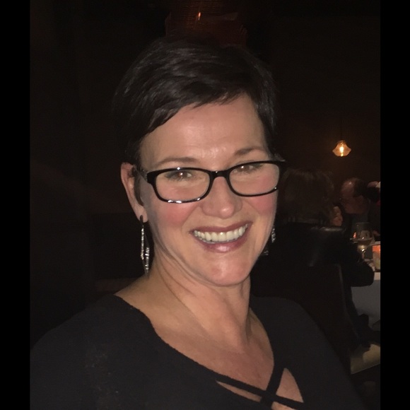 Meet your Posher, Susan - Picture 2 of 2