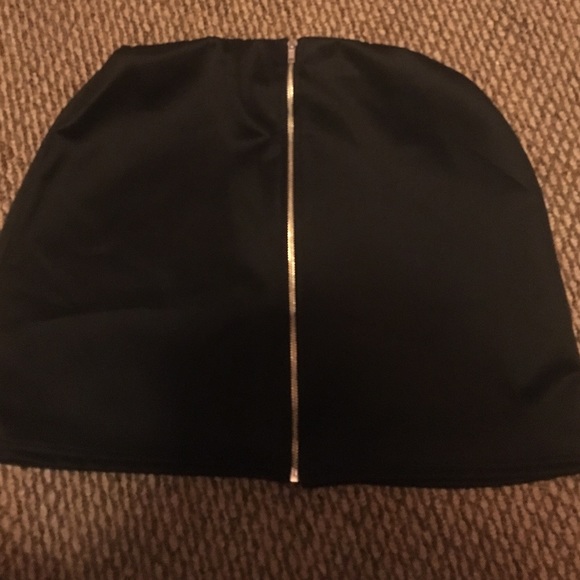 black mini skirt