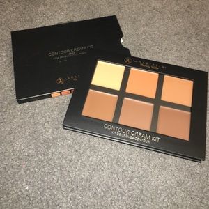 Anastasia Beverly Hills contour cream kit