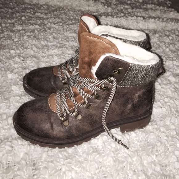Winter boots