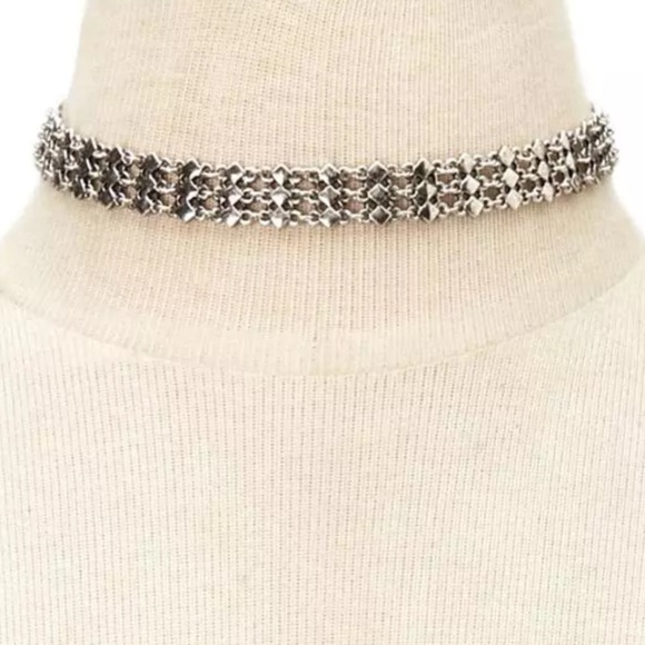 Silver Choker - Picture 2 of 3