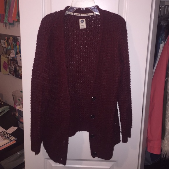 Maroon Roxy cardigan