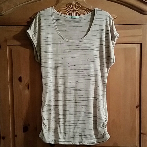 Cream and black Tee