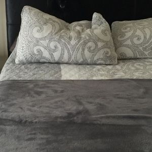 Meet your Posher, Christy