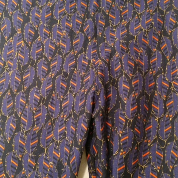 Lularoe feathers leggings