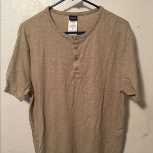 Men's Patagonia 1/4 button up tee