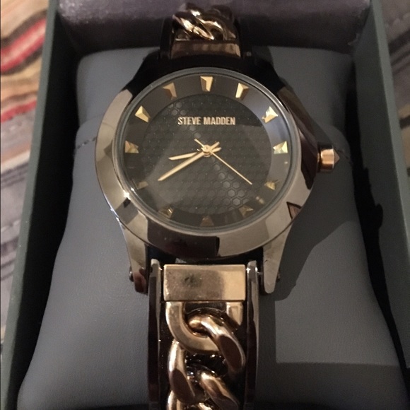 Steve Madden Watch!