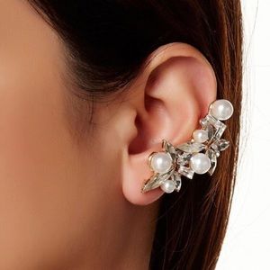 💎💕Earcuff and Stud set💕💎