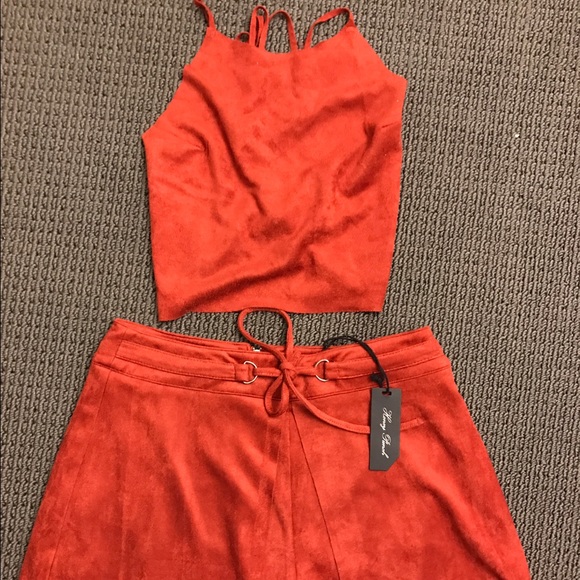 NEVER BEEN WORN Honey punch two piece set