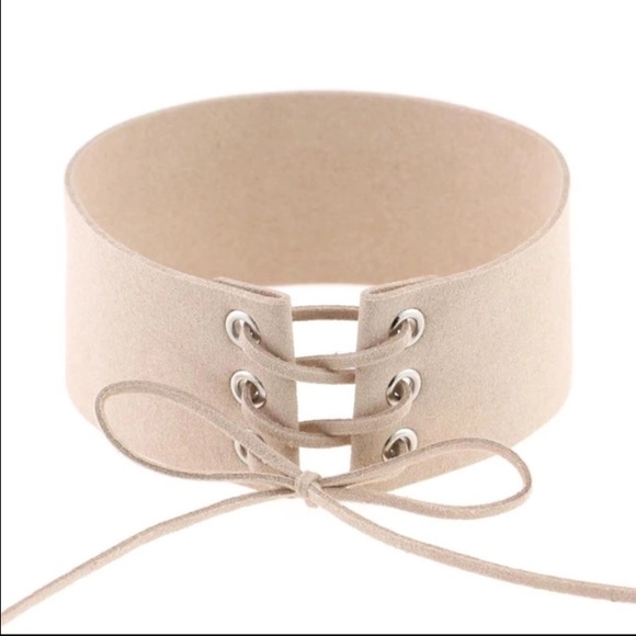 Jewelry - ✨Nude Suede Adjustable Choker✨