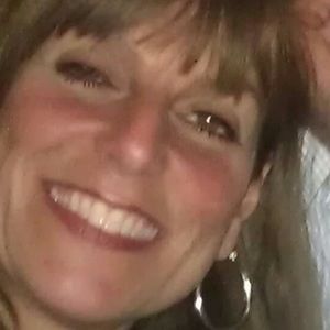 Meet your Posher, Della